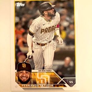 Baseball card 2022 topps